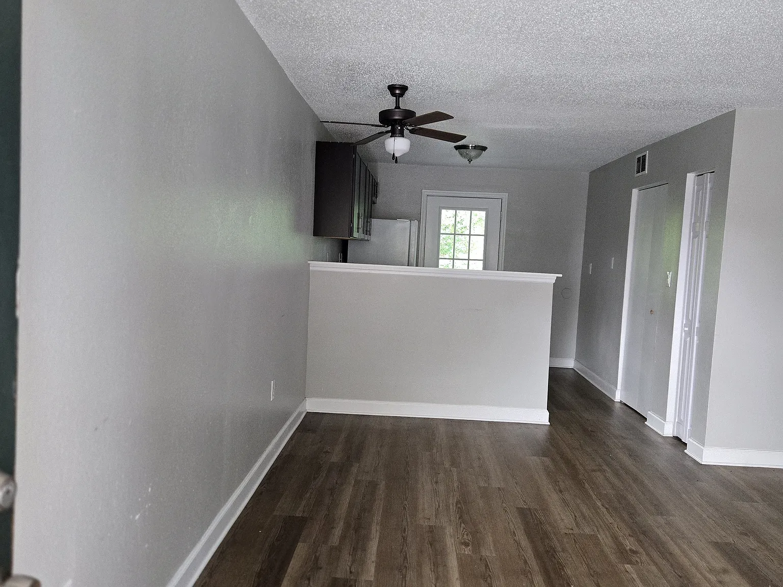 2 bed, 899 sqft, $1,500 — Photo 3