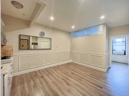 Rented by Compass | media 14