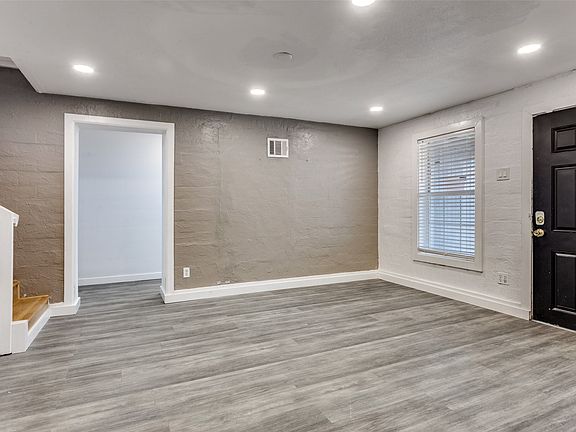 3rd image of 2625 Frazier Ave