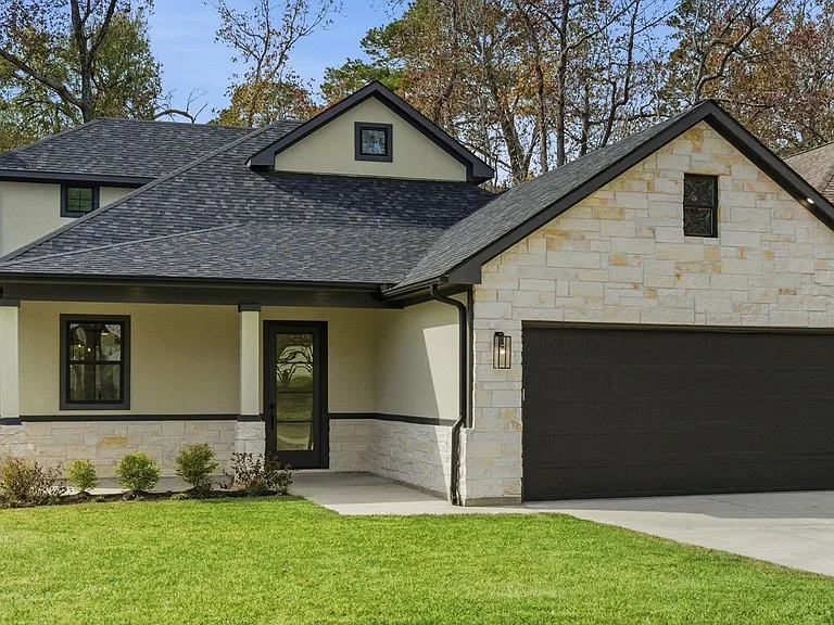 3515 Country Club Blvd — Photo 2