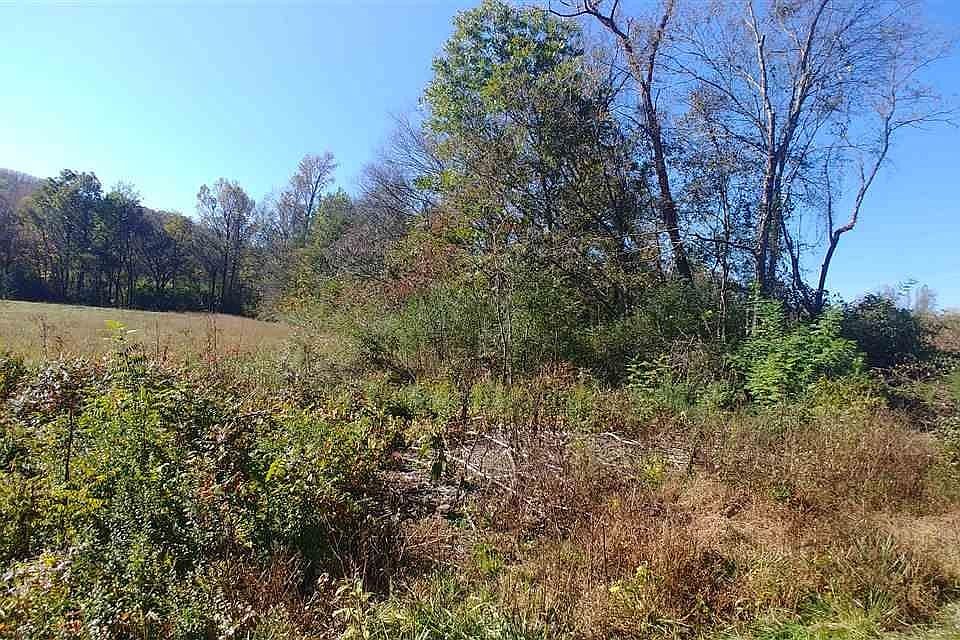 1st image of 2025 Hartford Rd