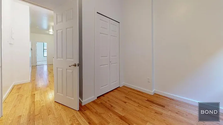 Rented by Bond New York | media 31