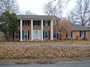 1218 Montaigne Dr, Saint Louis, MO
