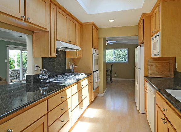 5th image of 3547 Kirkwood Dr