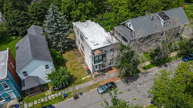 3rd image of 102 11th Street