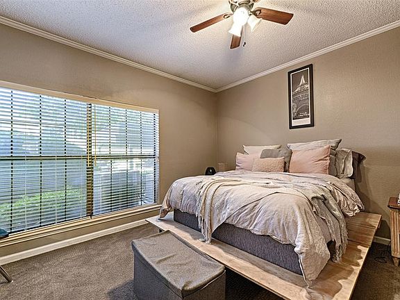 3rd image of 2730 Silver Creek Dr APT 129