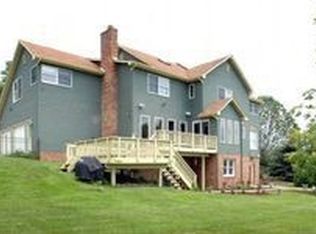 3996 School Rd, Jeannette, PA 15644