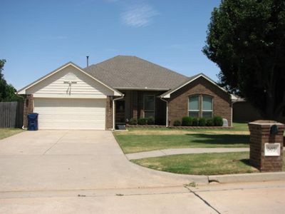 305 E Plantation Ter, Mustang, OK, 73064
