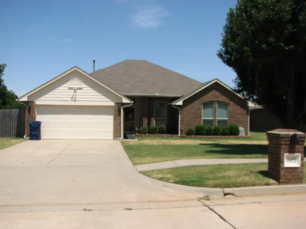 305 E Plantation Ter, Mustang, OK 73064