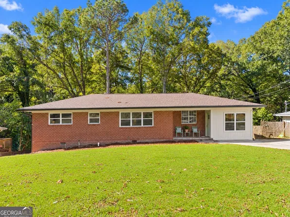 411 Christopher Dr, Gainesville, GA 30501