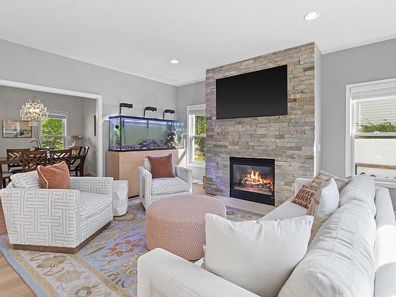 5th image of 7105 Maple Point Dr