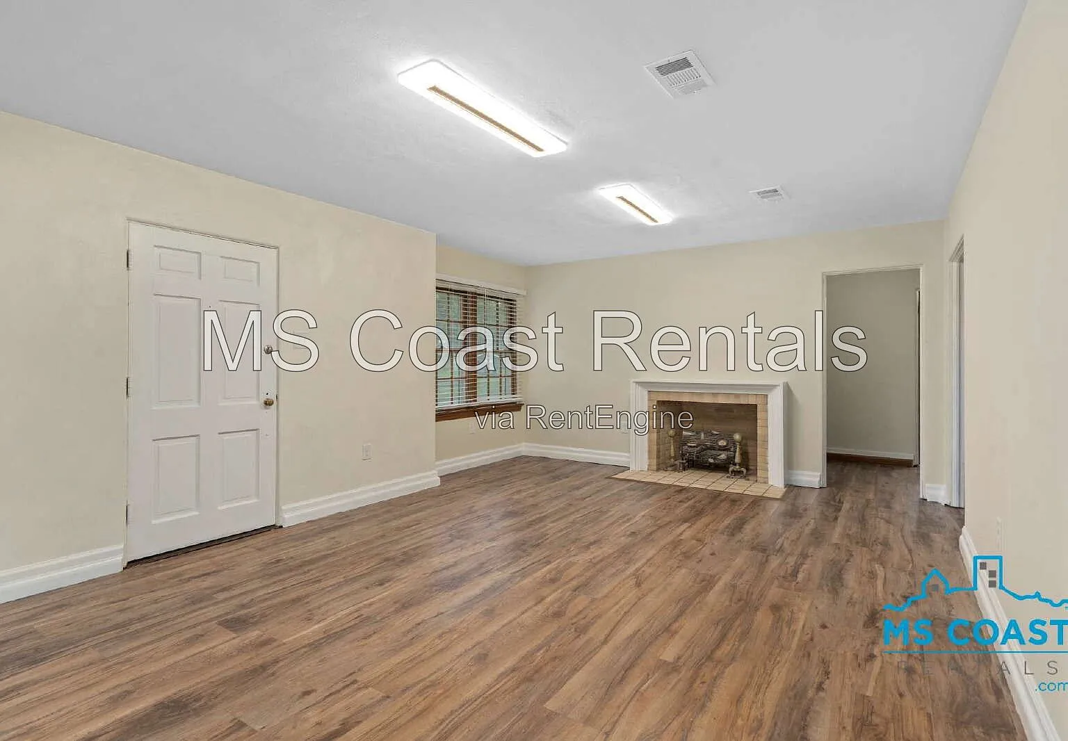 2 bed, 2.0 bath, 1350 sqft, $1,699 — Photo 3