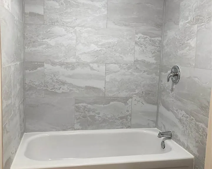 Eagle Pointe Apartments — Photo 20