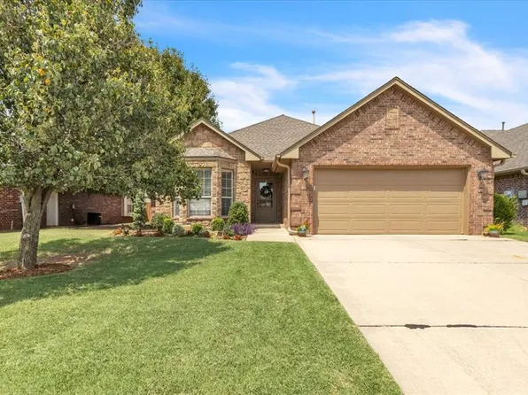 1825 Harvest Ct, Edmond, OK 73003