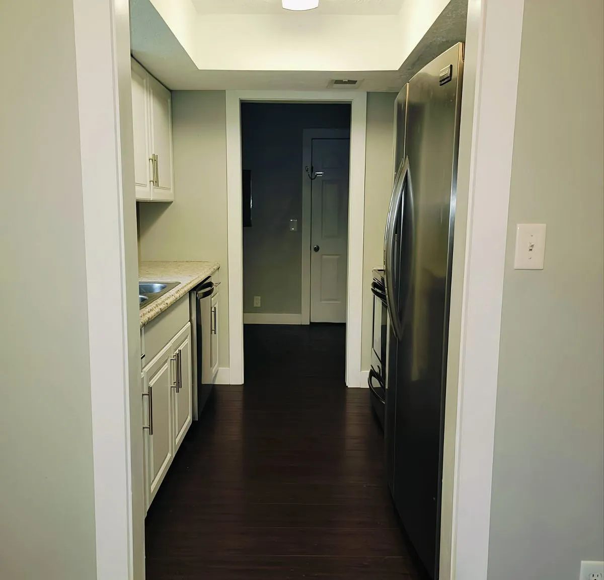 2 bed, 1.5 bath, 1096 sqft, $1,300 — Photo 2
