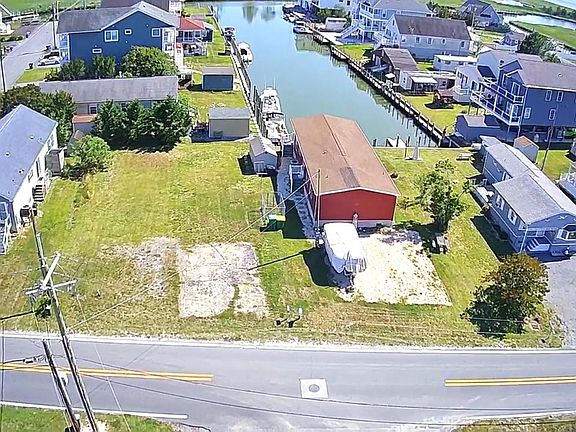 4th image of 38279 Sandy Cove Rd