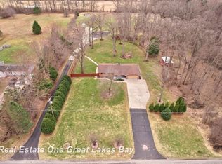 7205 Trinklein Rd, Saginaw, MI 48609