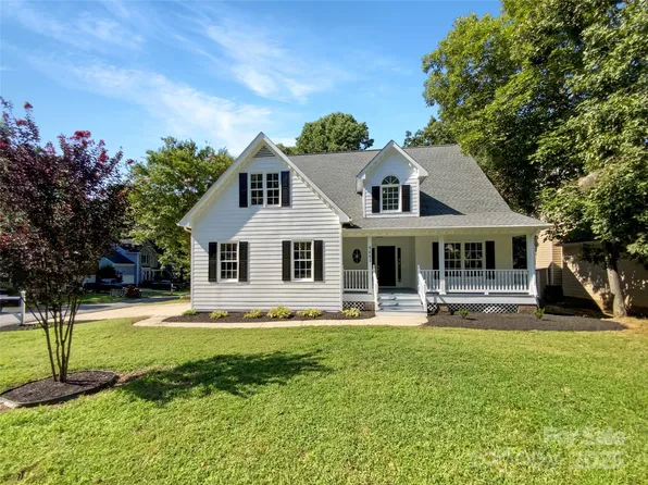 9643 Whitewood Trl, Charlotte, NC 28269