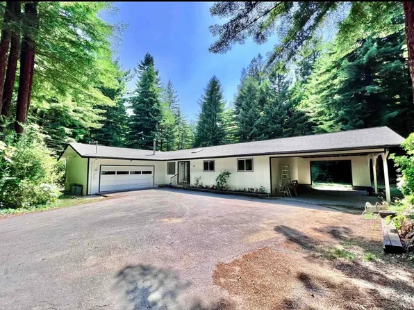 130 Turnbull Ln, Crescent City, CA 95531