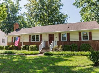 909 Ironington Rd, Richmond, VA 23227