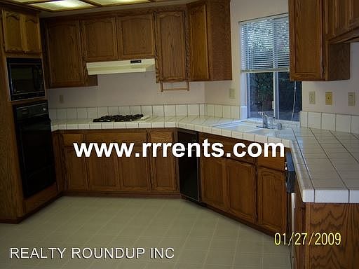 2nd image of 5805 Laguna Trail Way