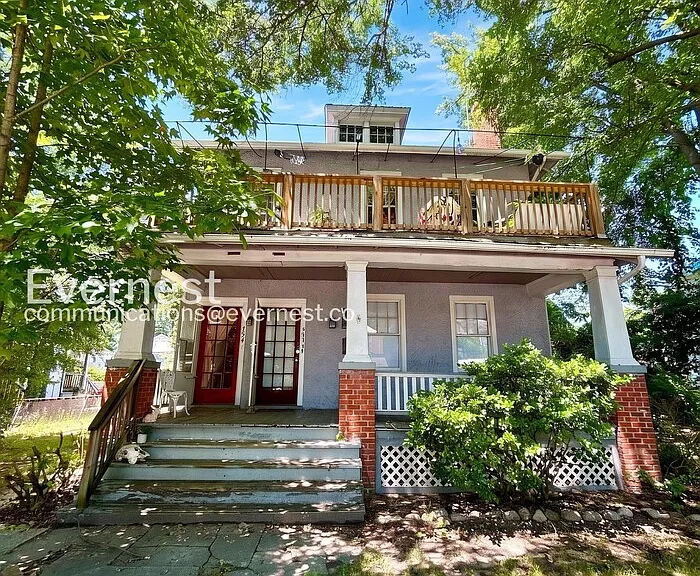 3114 Barton Ave #B — Photo 1