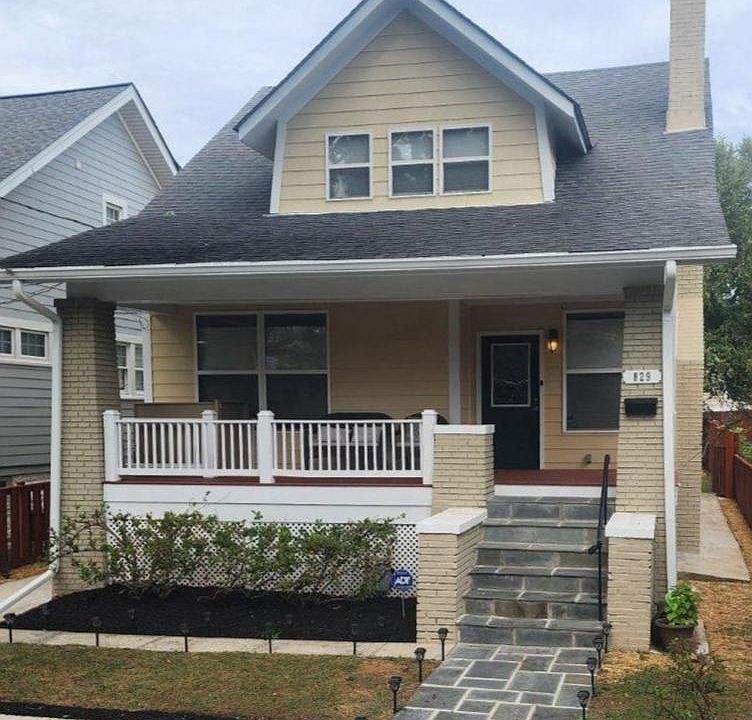 1st image of 829 Whittier Pl NW