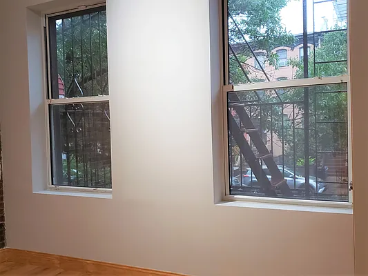 Rented by The Hamilton Group | media 5