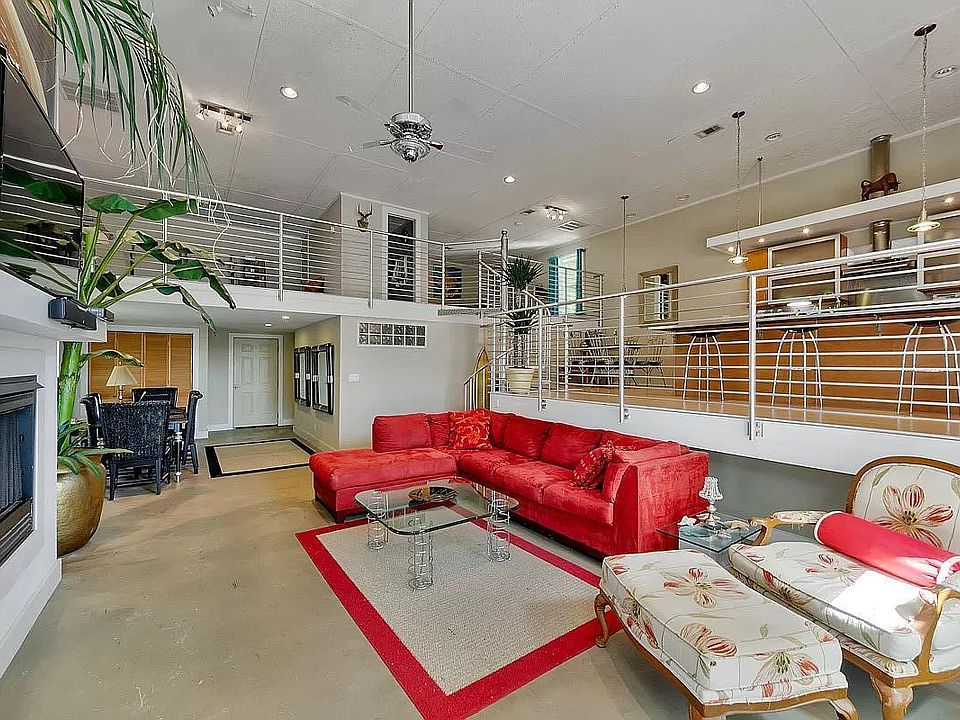 Spacious 1760 sq. ft. loft style apartment. Apartment is unfurnished. Furniture shown is for illustration purposes only.