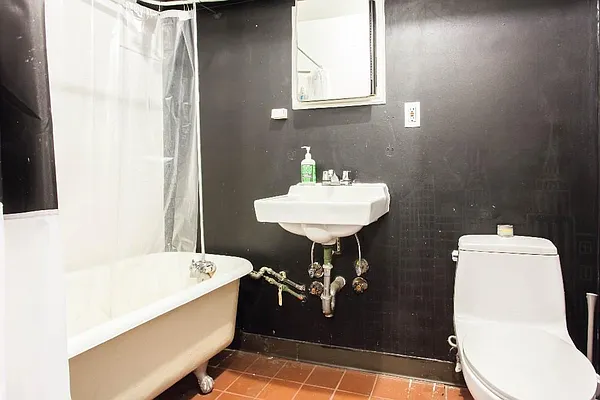 Rented by Dream Space Realty | media 3