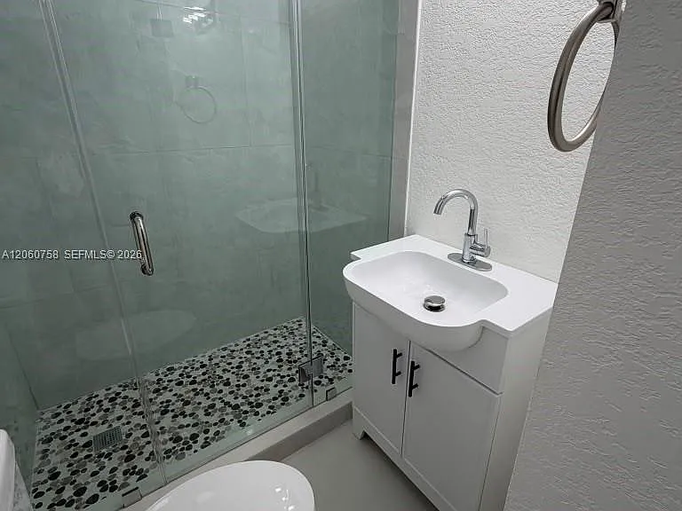 5700 N Miami Ave — Photo 19