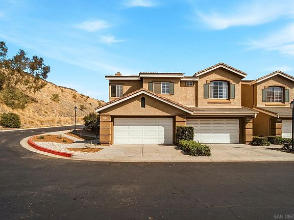 3rd image of 9525 Questa Pointe