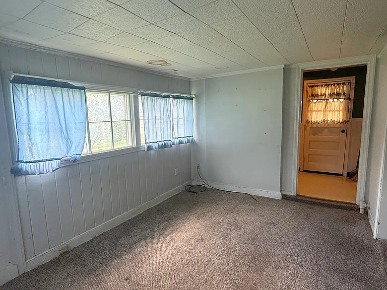 4300 Powell Ave — Photo 10