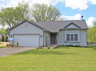 808 E Lincoln Ave, Belvidere, IL 61008