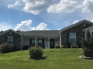 904 Greenwood Dr, Berea, KY 40403