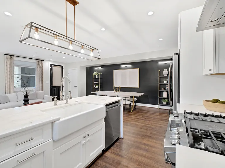1419 Upshur St NW #1 — Photo 10