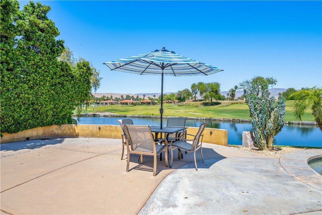 138 Royal Saint Georges Way 4