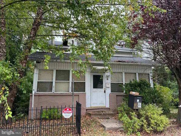 81 Lindberg Ave, Pottstown, PA 19465