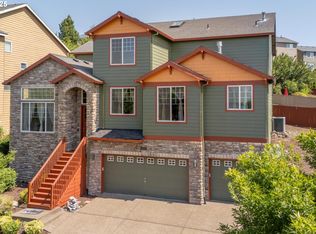 13061 SE Meadehill Ave, Happy Valley, OR