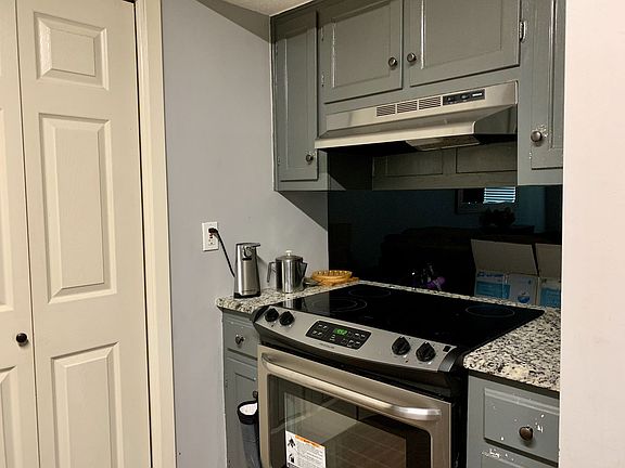5th image of 100 Pine Lake Pl #118