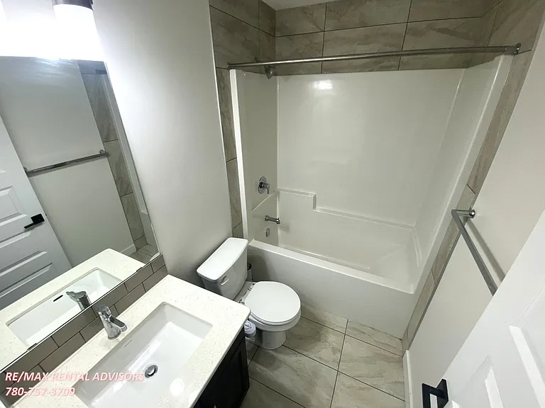 2443 15th Ave NW #UPPER — Photo 30