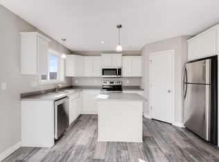 458 Cedar Ln, Dundas, MN 55019