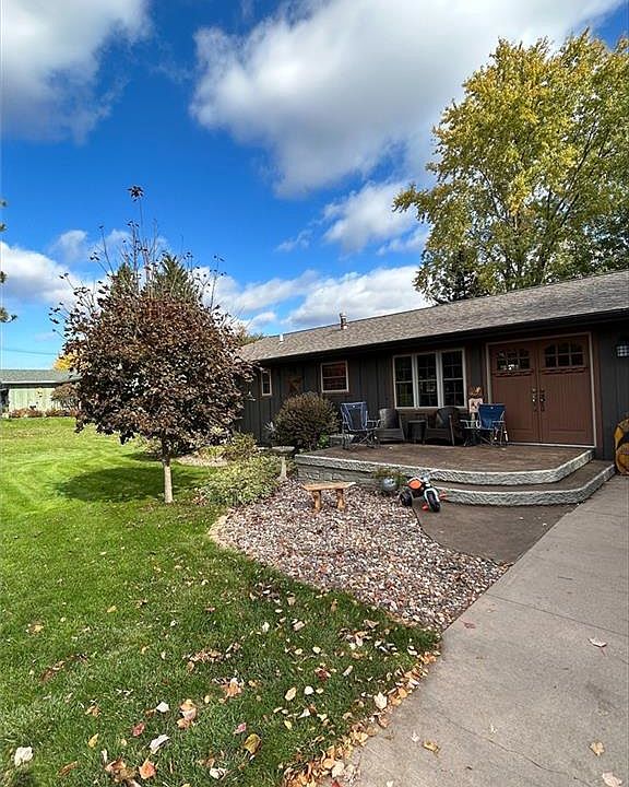 1st image of 517 11 Street
