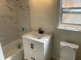 911 S Alma St, San Pedro, CA