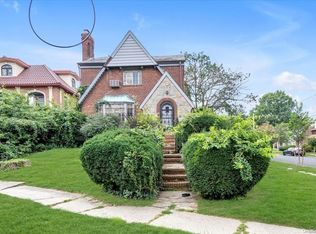 8108 Kent St, Jamaica, NY 11432