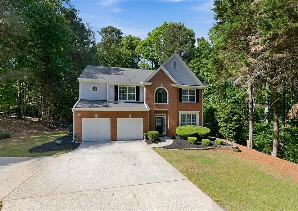 1st image of 2350 Northwood Dr