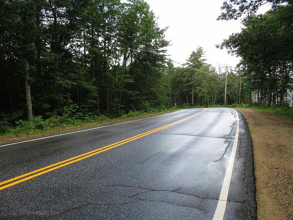 2nd image of 115 Mountain Rd