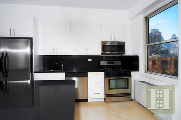 Rented by Halstead Real Estate | media 16