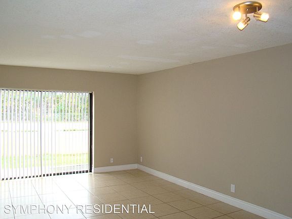 4th image of 11613 NW 25th St #2842702