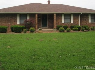 306 Langton Rd, Fort Gibson, OK 74434